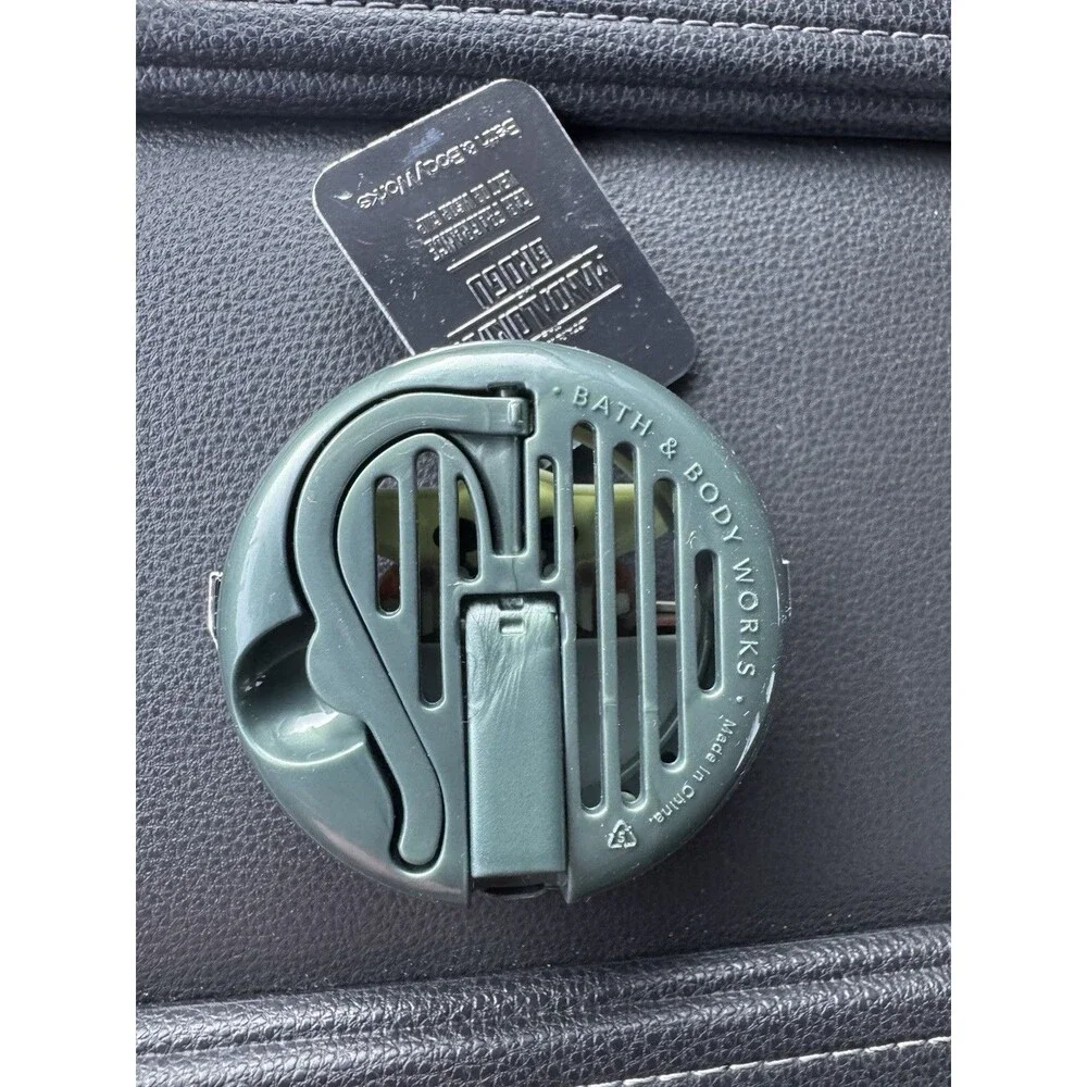 Bath & Body Works Star Wars Mandalorian GROGU Vent Clip Car Fragrance Holder NEW